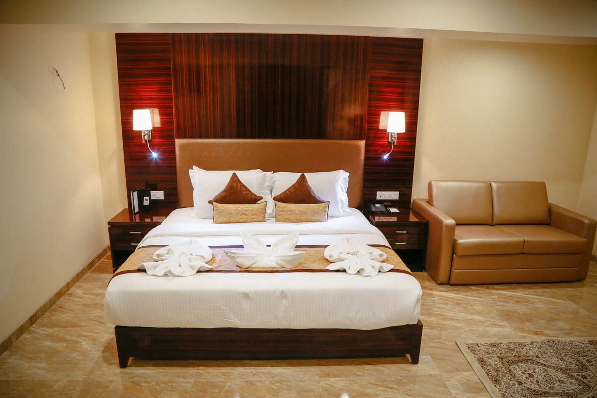Fabhotel Prime Sarala Crown - 500M From Calangute Beach 3*